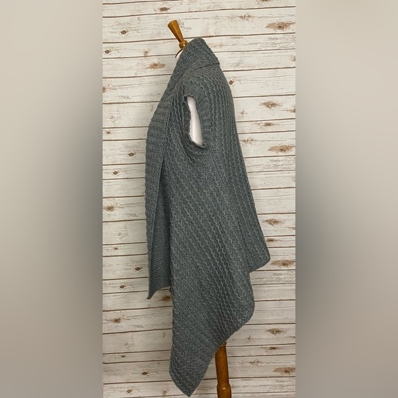 BCBGMaxAzria chunky knit open front cardigan sweater - Picture 4 of 6